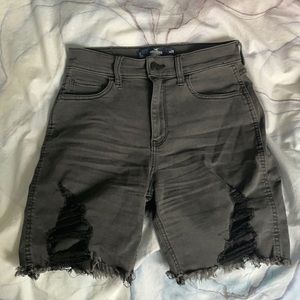 Hollister Ultra high rise Bermuda shorts